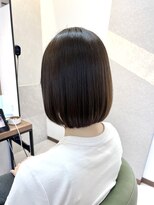 シンシア(CYNTHiA) シアーベージュカラー ミニボブ
