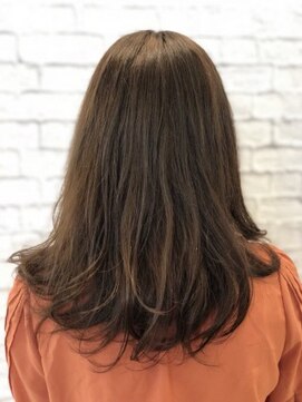 ミーティア バイ クアトロ(Meteor By QUATRO) フェミニンスタイル