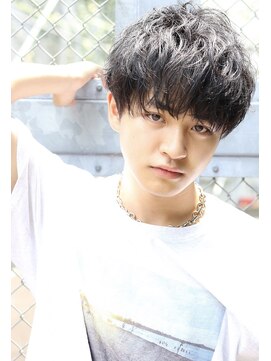 ネイビー(NAVY) 【カットだけでかっこよく！】クセを生かしたブランクショート！