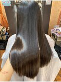 くせ毛に悩む女性の救世主♪毎朝のスタイリングが楽チン縮毛矯正