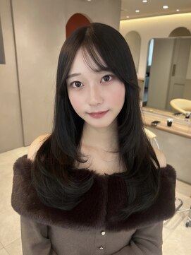 ジーナ 渋谷本店(Zina) "ワンカールで簡単スタイリング"レイヤーカット "Shion"