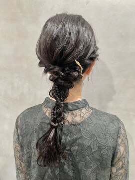 シャルムバイケンジ(Charm.by KENJE) 【ローポニーテール】結婚式/二次会/銀座/有楽町/アレンジ