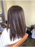 ハイライトを入れたグレーベージュ