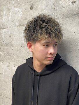 レンゲン(LENGEN) メンズパーマフェードバーバーツイスト理容室カット