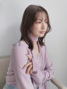 タス(tas) くびれミディくびれヘア/くびれミディアム/ミディアムレイヤー