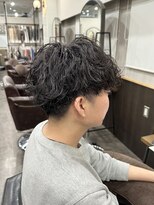 ルクスバイアフィナー(Luxo by Afinar)&nbsp;波巻きシャドウパーマ/刈り上げマッシュ/ツイストスパイラル