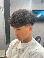 リッチブランドアンドコー(Rich Brand&Co)&nbsp;スパイキーショート　フェード　スペインカール　ルーズパーマ