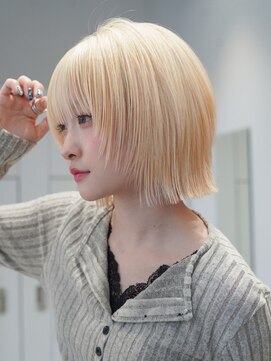 アンアミ シブヤ(Un ami shibuya) ブロンド/レイヤーボブスタイル