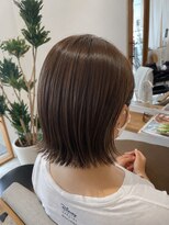 カウチ ヘアー ドレッシング(COUCH Hair Dressing) 女性らしいフェミニンなショートスタイル
