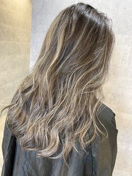 オリ(‘Oli) コントラストハイライト＿プラチナベージュ