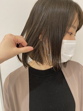 アピッシュ ギンザ(apish ginza) tomo【髪質改善オイルカラー　アッシュオリーブ】