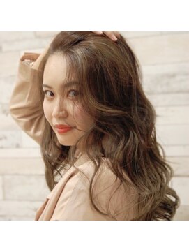 ラポールヘア 大阪横堤店 アッシュベージュカラー＋ハイライト