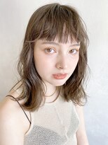 アイティーバイアルバム 藤沢店(IT by ALBUM) ロブスタイル_外ハネボブセクションカラーペールベージュ_38505