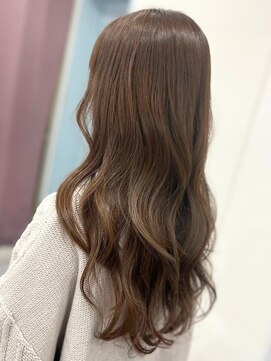 エレラビューティー(ELERA beauty) 韓国風レイヤー/小顔カット/オリーブベージュ