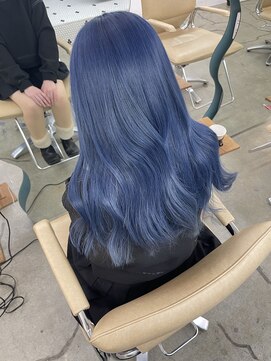 イェッカ パビル(YECCA pabil) ネイビーブルーカラー