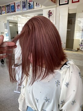 ヘアー アレス(hair ales) ピンクレッド/ブリーチ1回/ボブ/ピンクヘアー/赤髪