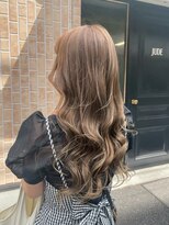 ルミ 上大岡店(Lumi)&nbsp;顔型別ヘアスタイル特集/韓国風巻き髪スタイル/透明感カラー