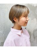 ショートボブ
