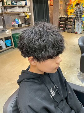 カーニー 北千住(kearny) メンズカットパーマ/ニュアンスパーマ/フェザーパーマ[北千住]