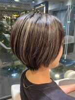 ジュイール(jouir)&nbsp;三鷹白髪ぼかしハイライトショートボブウルフショートカット韓国
