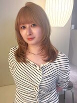 ユニバイリサ 天神大名店(uni by risa) ハイトーンベージュ ミディアムレイヤー ブリーチ 20代