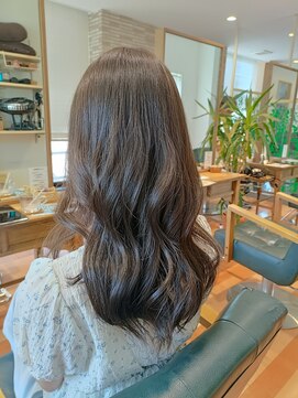 ルッカランス 王子店(Lucca Lance) ８月　夏に初カラー