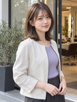 ラナ(LaNA)&nbsp;透け前髪と外ハネで弾むブラウンミディ