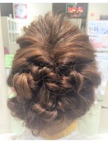 アズール 草加(azule) ≪azule発≫編み込みのノットヘアのヘアアレンジ