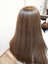 ヘアーサロンランプ(Lamp) ナチュラルストレート・ツヤ感多め♪