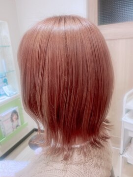 エクシア(ecxia) ブリーチあり　ピンクベージュ