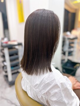 ジラ ヘアアンドメイク(girra HAIR&MAKE) セミロング