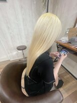 ヘアーアンドライフミルコ(miRuko)&nbsp;ホワイトブロンドカラー×エクステ