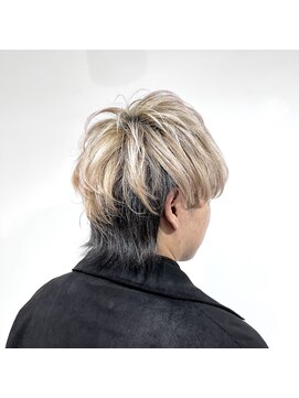 プランクスター(prankster) [prankster]襟足ブラックのハイトーンウルフ