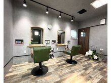 オリーブ(OLIVE)の雰囲気（開放感のある場所とパーソナルな空間でくつろげます◎）