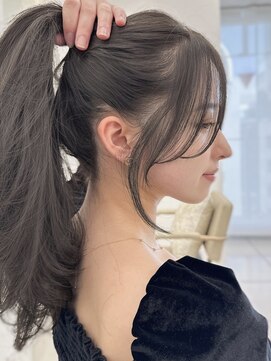 マウルルナ(MAEUL luna) 前髪長め　顔周りカット