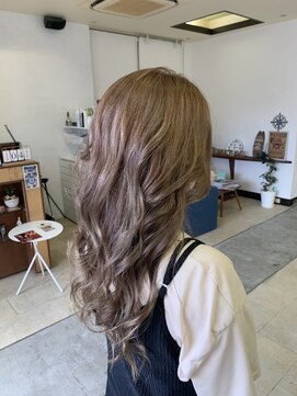 エミタス ヘア リゾート(EMITAS Hair Resort) ハイライト/ブラウンカラー