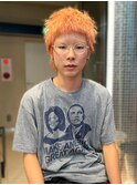 コーラルピンク ブリーチカラー ミディアム ウルフカット 20代