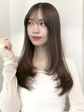 ローネス(LONESS) くすみベージュとレイヤーカットで柔らかい質感に◎