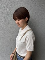 パウダーヘアー(powder hair) シンプルで上品なコンパクトショート