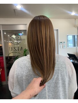 アイズ 渋沢(AIZU) 艶髪白髪ぼかし