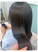 縮毛矯正で手に入れる、艶と柔らかさ