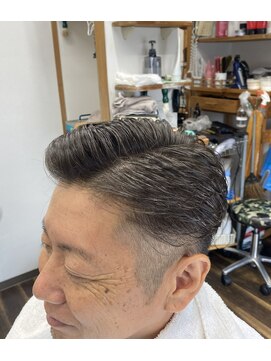 ヘアースタジオサーティーン(Hair Studio Thirteen) 直毛でお悩みの方必見　アイロンで出す自然なクセ毛風パーマ