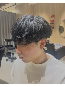 レボ 片町店(Revo) シャドウパーマ
