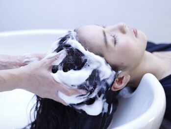 RATIE　HOMME【メンズサロン　栄　久屋大通】【ラティオム】の写真/【久屋大通3分】話題の炭酸スパにバイオスパも◎頭皮環境を改善しリフレッシュ☆乾燥ダメージにも効果的！