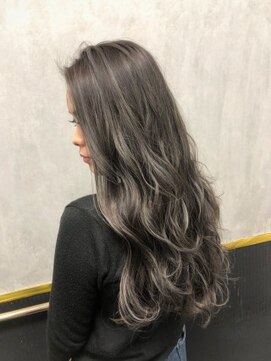 アンク クロス 吉祥寺店 【ANKH CROSS吉祥寺】外国人風ハイライトグレー