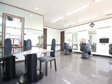 BR ヘア デザイン(BR hair design)の雰囲気（広々空間で、1人1人対応♪ゆったり施術出来ます☆）