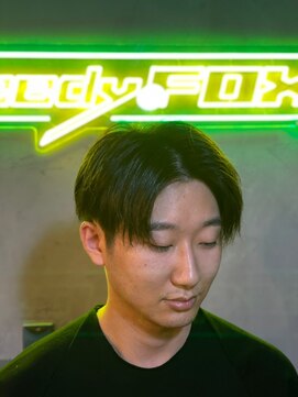 グリーディーフォックス 代々木(Greedy FOX) 韓国マッシュ/センタ-パ-ト/ツイストスパイラル/スキンフェード