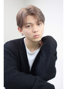 メンズサロン ゴールド 名古屋(GOALD) ナチュラルマッシュシースルーニュアンスセンターパート刈り上げ