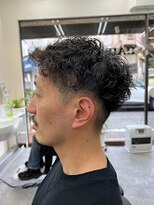 ヘアーサロンサトウ フェード&ニュアンスパーマスタイル 〈理容室〉