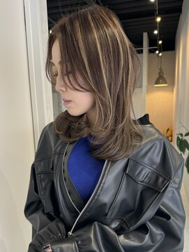 アフター(after) 10代.20代.30代ハイライト/レイヤーカット/顔まわりレイヤー